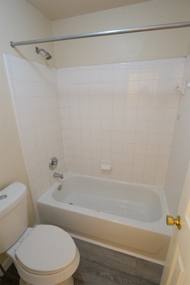 Building Photo - 5042 Oak Stand Ct