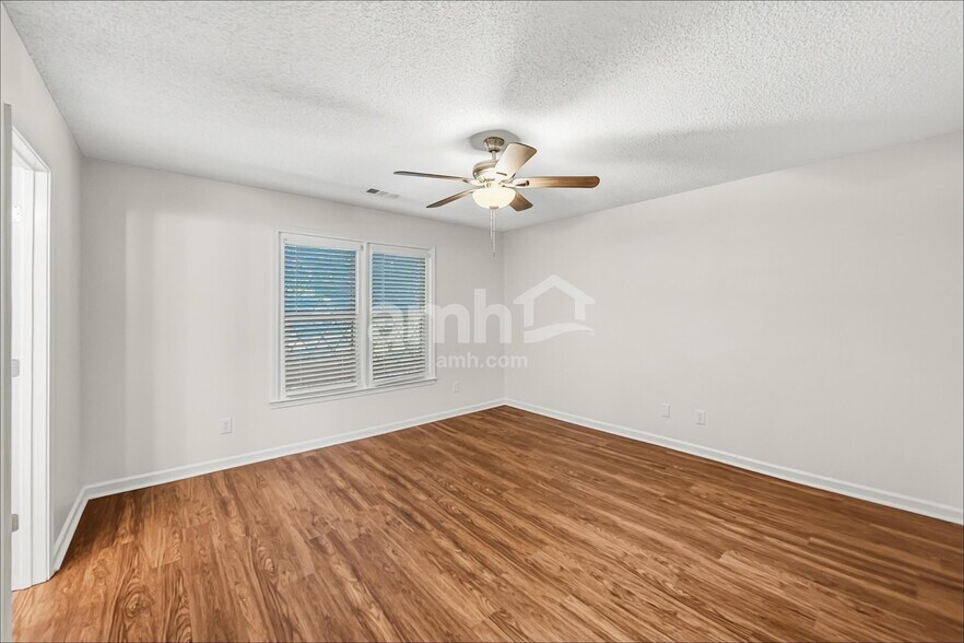 Building Photo - 2645 Windstream Way NW