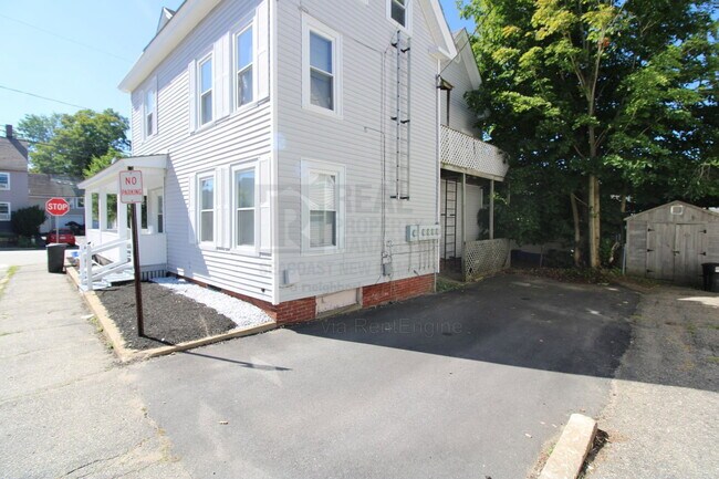 Building Photo - 45 Franklin St