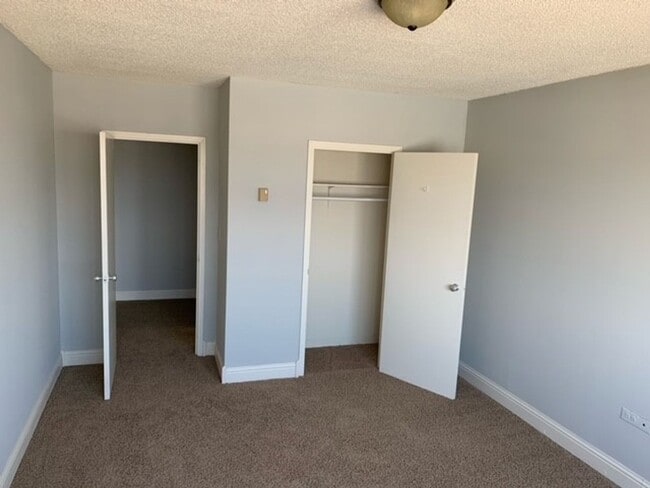 Building Photo - sp182