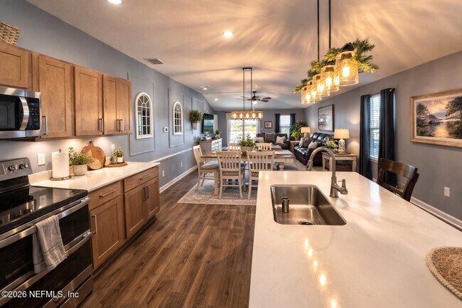 Building Photo - 2824 Buck Creek Pl