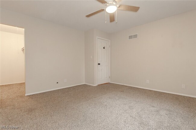 Building Photo - 8806 Norwood Dr