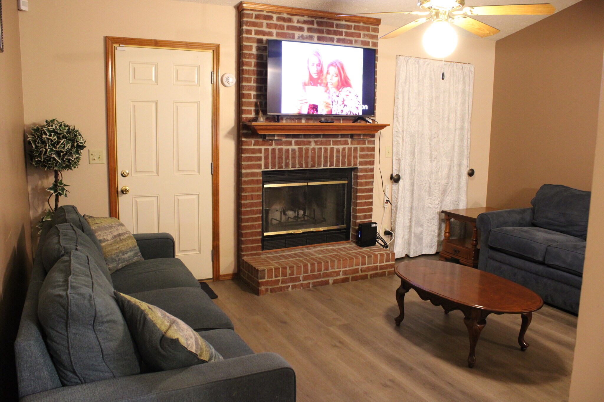 Building Photo - 3228 Park Ridge Dr