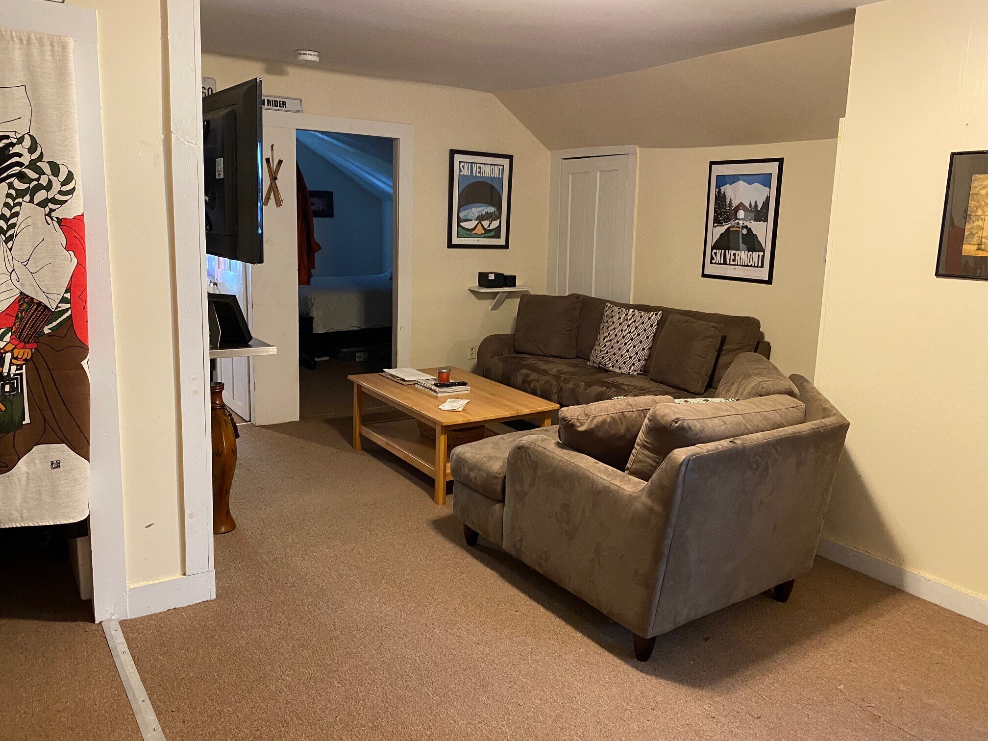 Building Photo - 69 S Main St