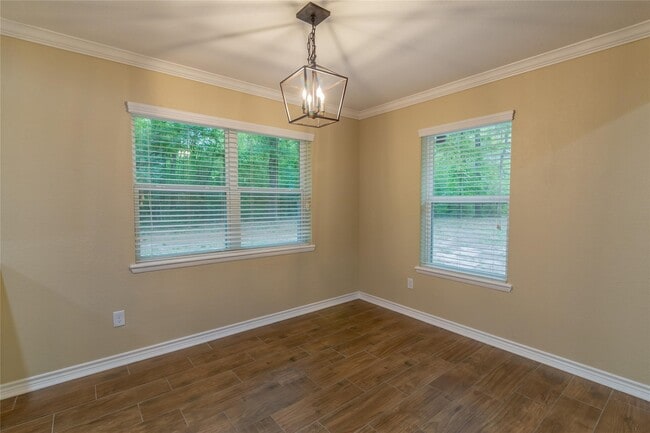 Building Photo - 14701 Cedar Ln Loop