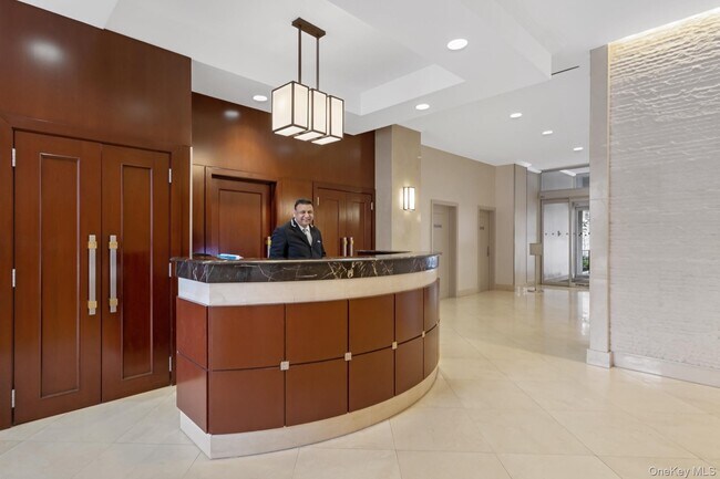 Building Photo - 345 E 93rd St