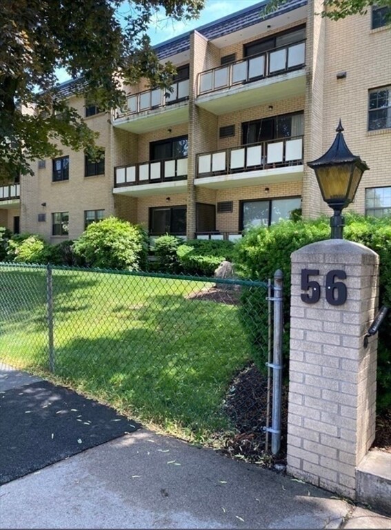 Building Photo - 56 Bigelow Ave