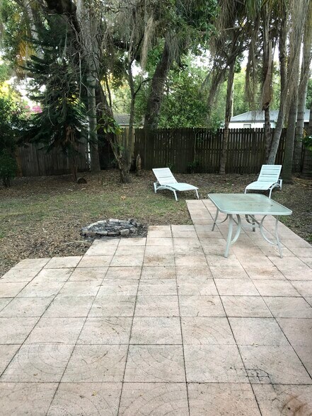 Building Photo - 939 E Bella Vista St