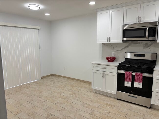 Building Photo - 94 Cherokee Dr