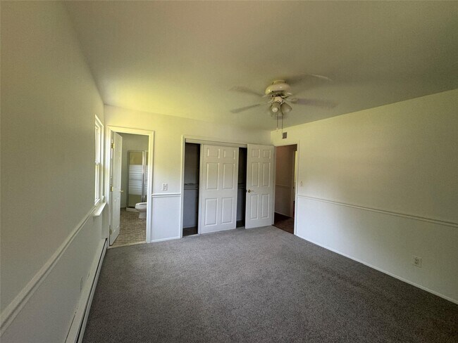 Building Photo - 3 Janis Ln