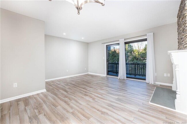 Building Photo - 266 Conestoga Way