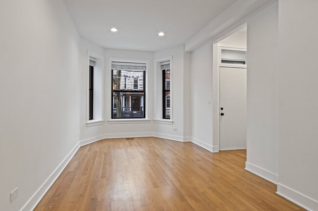 Building Photo - 3517 N Reta Ave