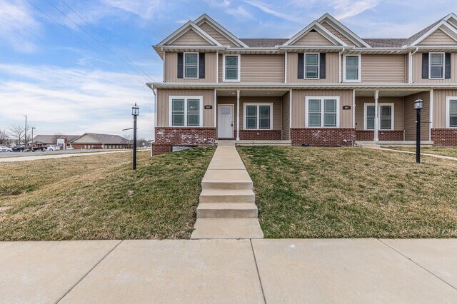 Building Photo - Timber Wolf and Cates