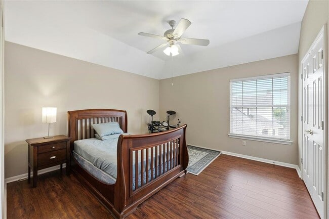 Building Photo - 10700 Hastings Ln