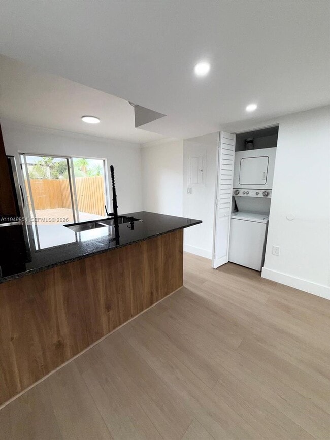 Building Photo - 8255 NW 6th Terrace