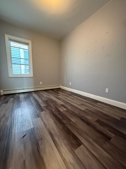 Building Photo - 173 Orms St