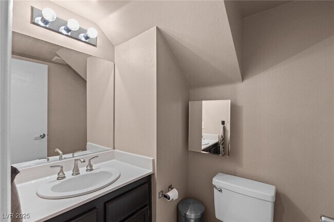 Building Photo - 5862 Trailblazer Dr