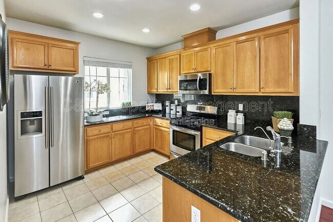 Building Photo - 2125 Winepol Loop