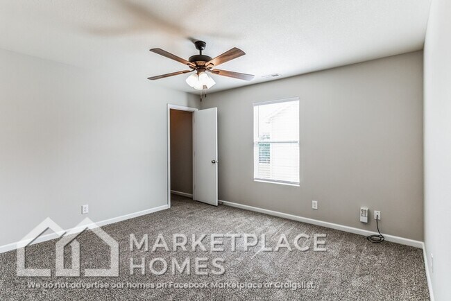 Building Photo - 29946 Glenrose Way