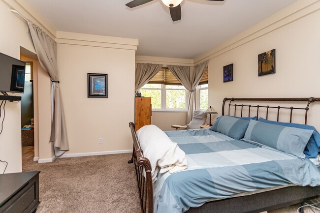 Building Photo - Charming 4-Bedroom Home in Prime Location!!!