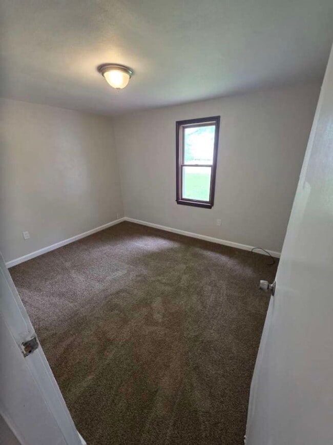 Building Photo - 2167 Sandy Ridge Rd