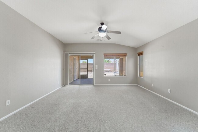 Building Photo - Maricopa Gem! 2,130 SF, Large Kitchen, AZ Room + Golf Course Living