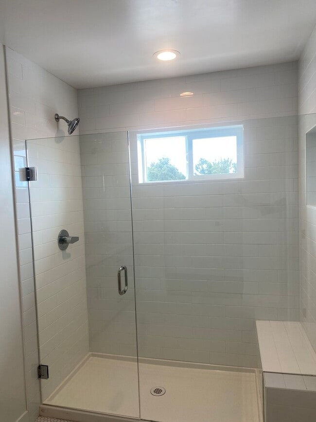 Building Photo - Stunning, Brand new 3BD/2.5BA home in Righetti Ranch