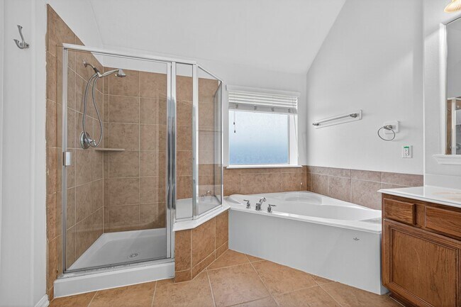Building Photo - 13430 Barons Lake Ln