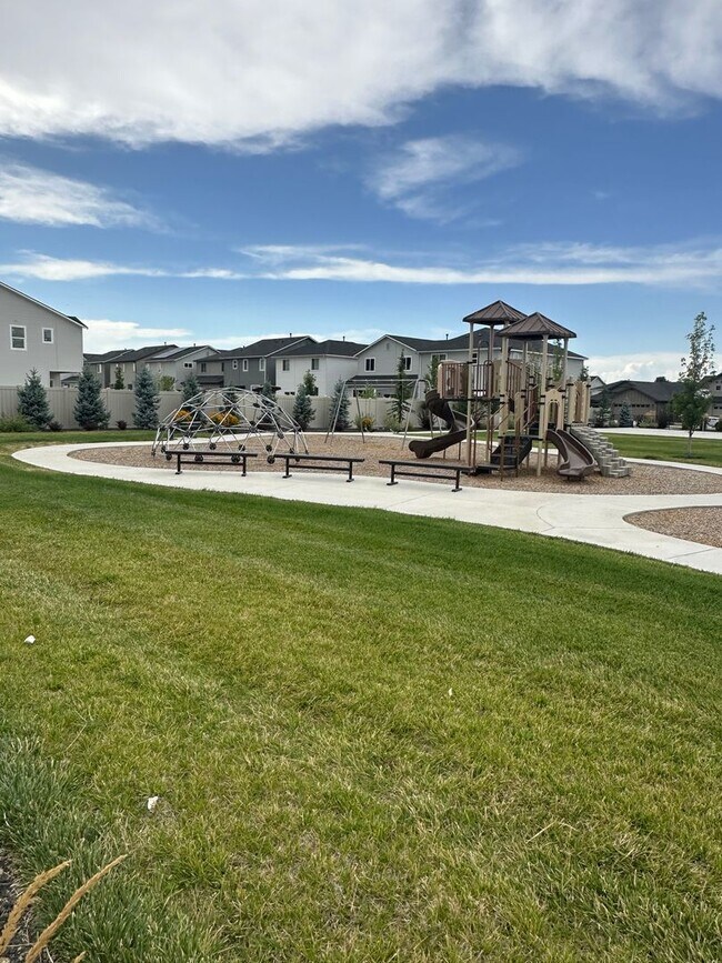 Building Photo - 4095 S Lone Pne Wy