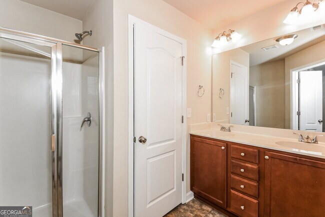 Building Photo - 3350 Sardis Bend Dr
