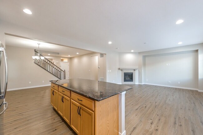 Building Photo - 14937 Melco Ave