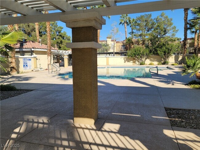 Building Photo - 2801 N Rainbow Blvd