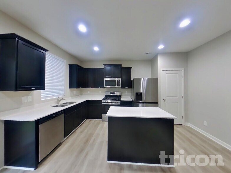 Building Photo - 18947 112th Ave Ct E