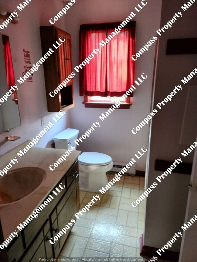Building Photo - $1895 - 2 Story Single Family Home - Gap