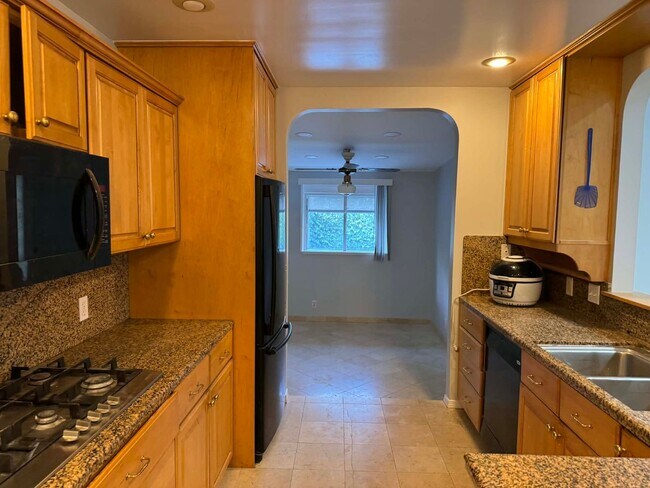 Building Photo - Stunning Single-Story Granada Hills Pool Home | 3 Bed | 2 Bath | 2,500 Sq Ft