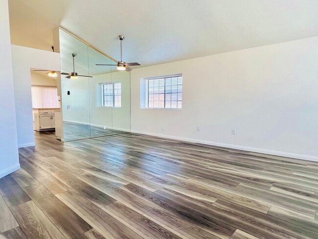 Building Photo - 4 bedroom home for lease