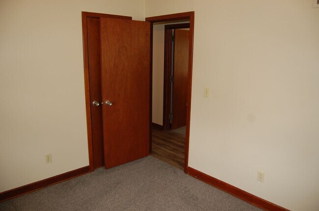 Building Photo - 5001 W Hughes St