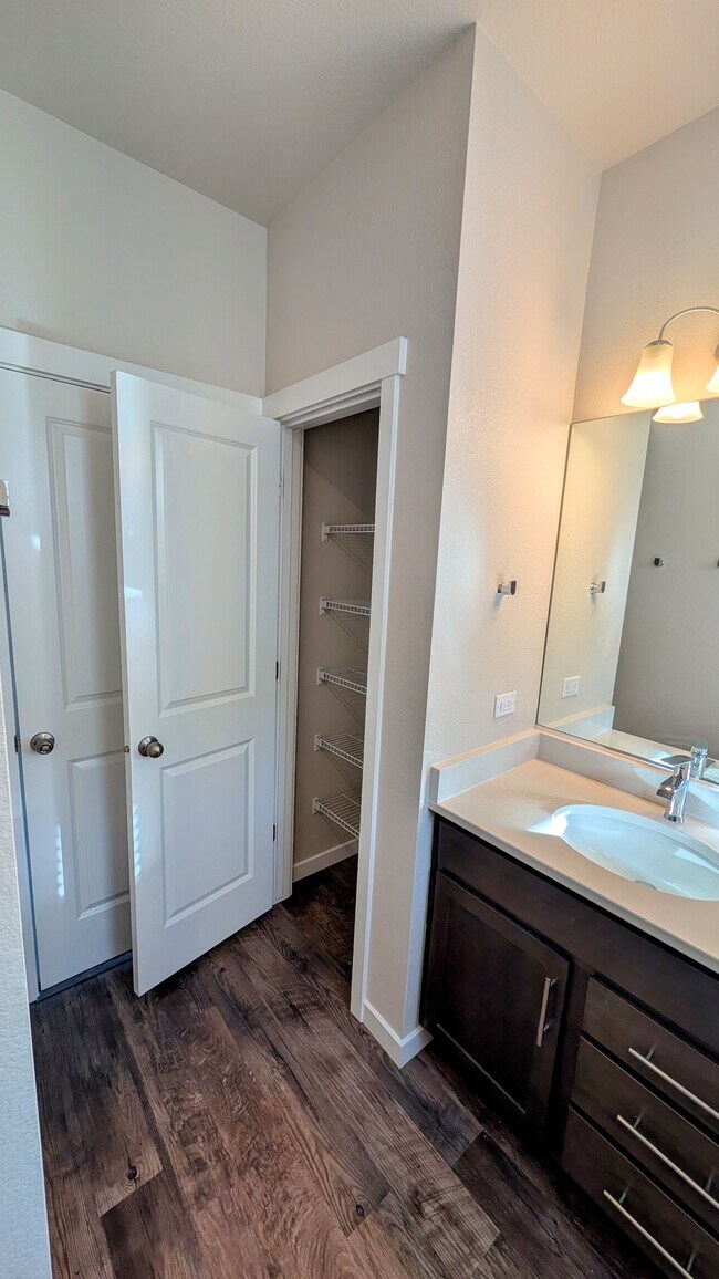 Building Photo - 13605 Frost Bitten Grv