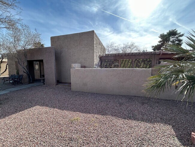 Building Photo - LOVELY 3-BEDROOM, 2BATH HOME!!!