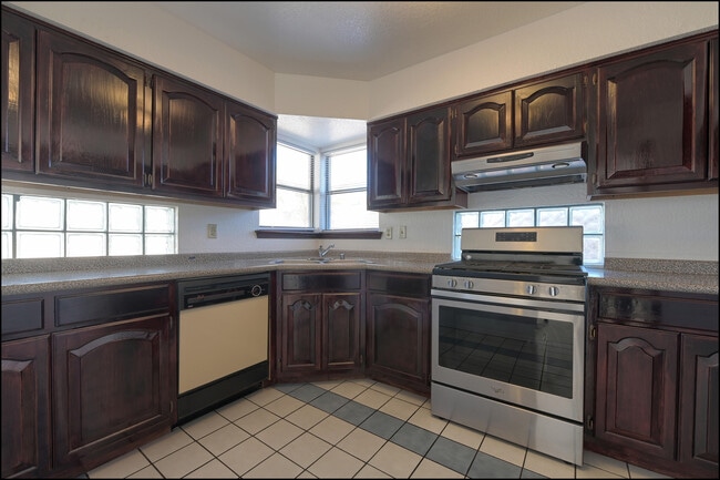 Building Photo - 695 Bluff Canyon Cir