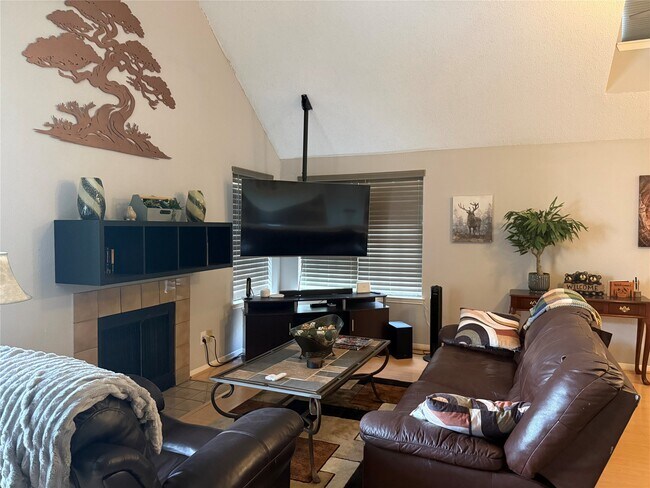 Building Photo - 2300 Old Spanish Trl