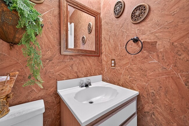 Building Photo - 11525 Teaside Dr