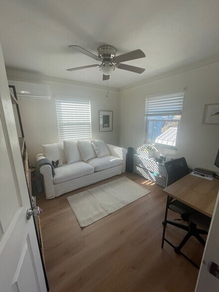 Bedroom 2 - 1134 Bay St NE