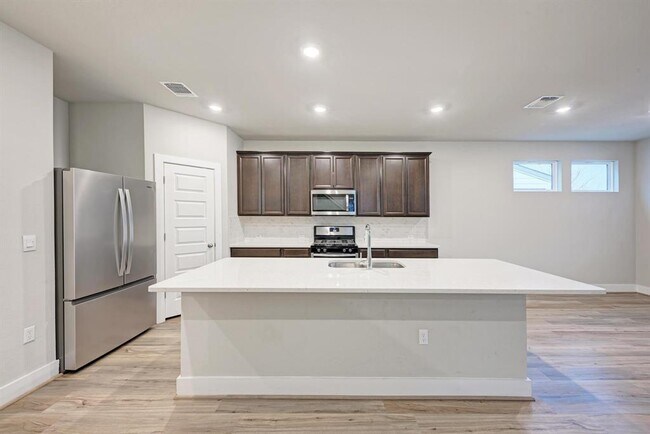 Building Photo - 7319 Travertine Spring Dr