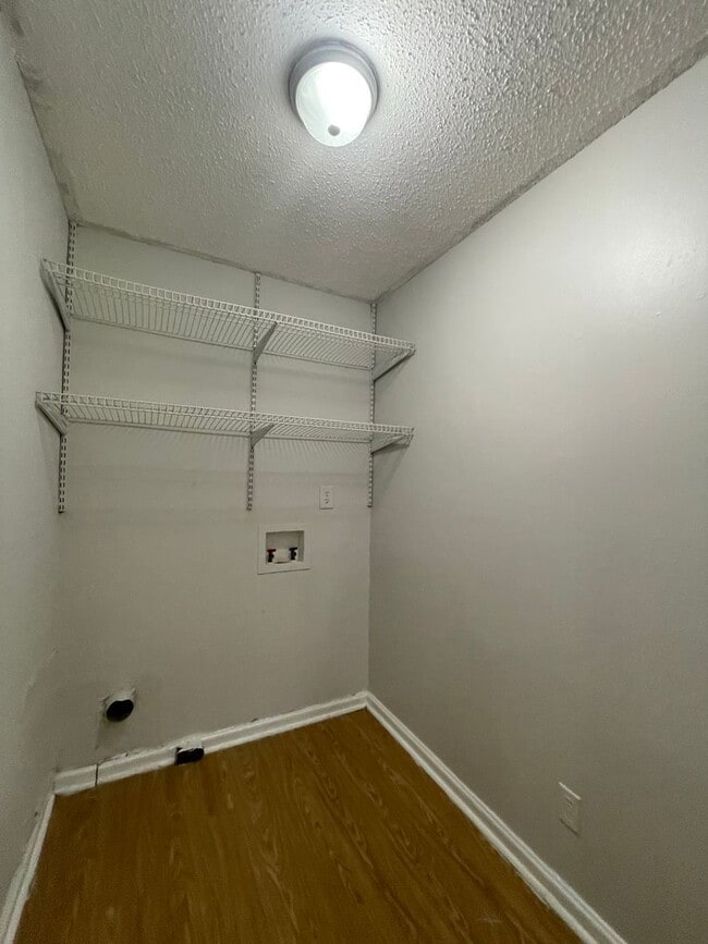 Building Photo - 1224 Zephyr Hills Dr