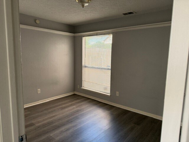 Building Photo - 7722 Valera Ln