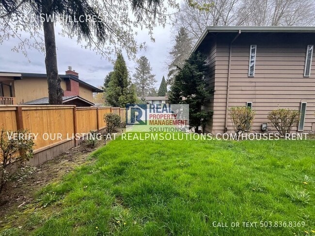 Building Photo - 7765 SW Hillcrest Pl