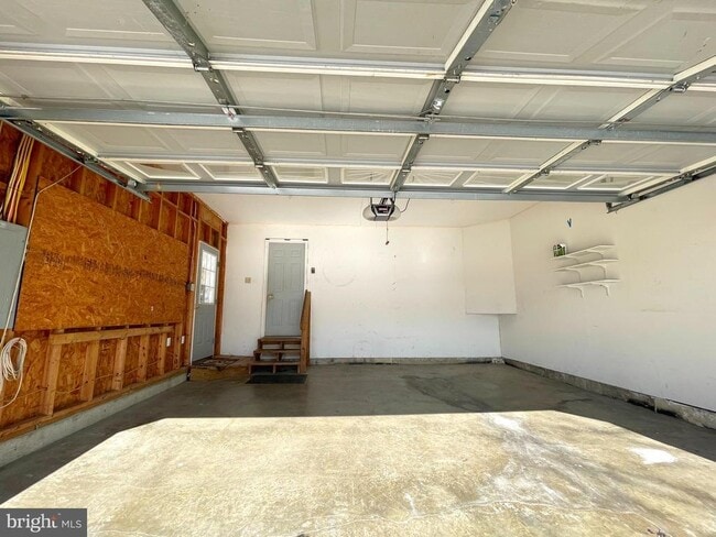 Building Photo - 45586 Curley Ct