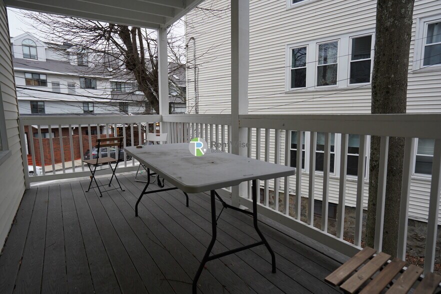 Building Photo - 25 Colborne Rd