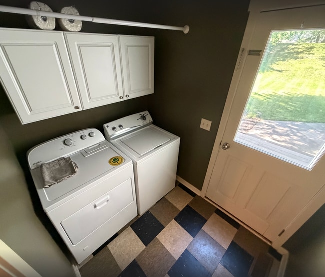 Building Photo - 15822 Drawstone Trail